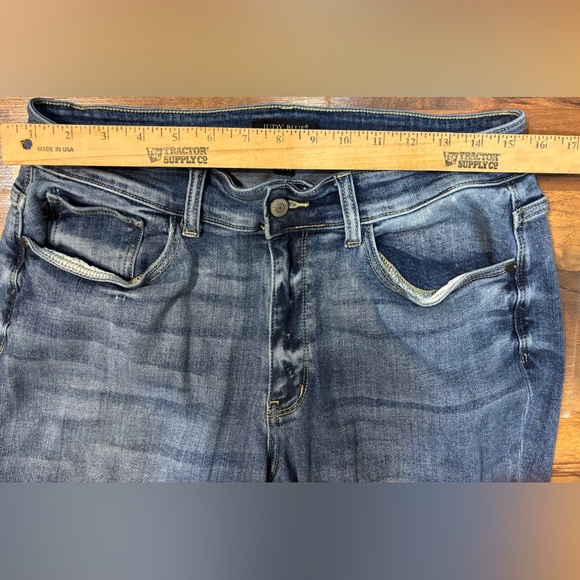 Judy Blue 14W Boyfriend Fit Stretch Jeans JB82335LT-PL Medium Wash Denim - Picture 3 of 6